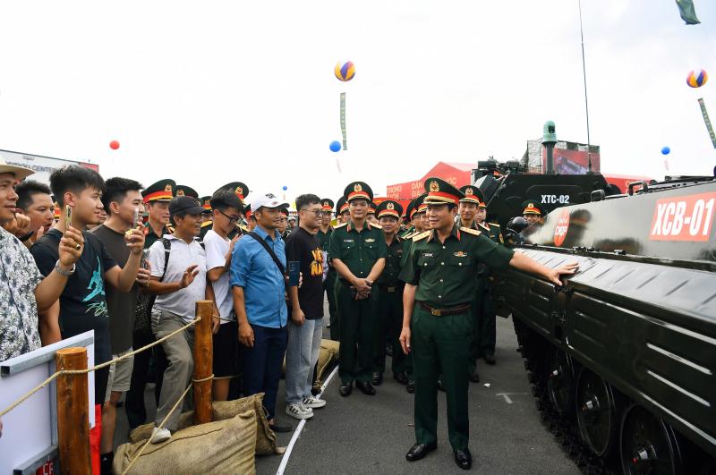 Sức mạnh 2 loại khí tài 'Made in Vietnam' được đại tướng Nguyễn Tân Cương giới thiệu- Ảnh 3. Sức mạnh 2 loại khí tài 'Made in Vietnam' được đại tướng Nguyễn Tân Cương giới thiệu- Ảnh 3.