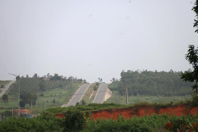 Lâm Đồng: Hồn biển Kê Gà, suối nóng Bưng Thị tạo cú hích mới cho phát triển- Ảnh 6. Lâm Đồng: Hồn biển Kê Gà, suối nóng Bưng Thị tạo cú hích mới cho phát triển- Ảnh 6.