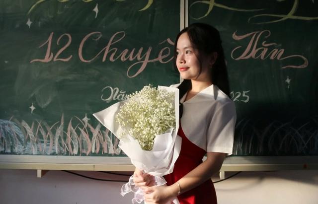Nữ sinh giành học bổng 2 tỉ đồng du học bậc cử nhân tại Châu Âu   - Ảnh 2.