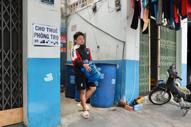 Lao động rời TP.HCM ngày càng nhiều: Chật vật giấc mơ phố thị- Ảnh 4.