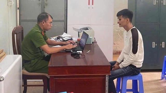 Công an mời làm việc với nam thanh niên đánh phụ nữ mang thai - Ảnh 2. Công an mời làm việc với nam thanh niên đánh phụ nữ mang thai - Ảnh 2.