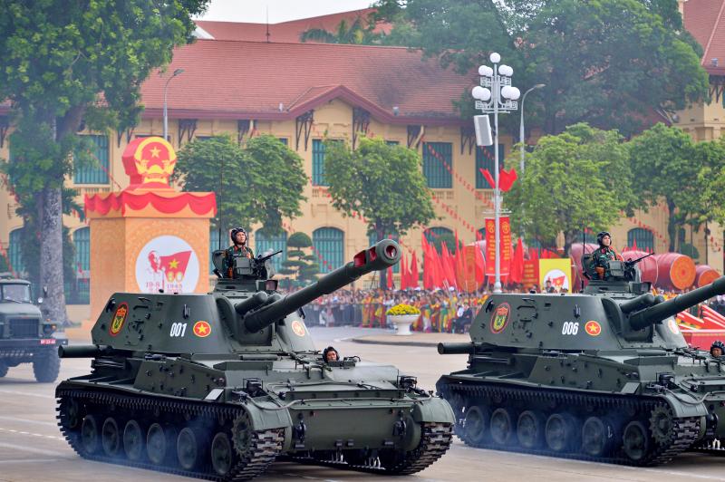 Trang bị đặc biệt giúp xe tăng 'lướt' trên phố Hà Nội trong diễu binh A80- Ảnh 11.