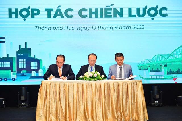 Huế hợp tác FUTA, Kim Long Motor xây dựng đô thị di sản, công nghiệp hiện đại- Ảnh 1. Huế hợp tác FUTA, Kim Long Motor xây dựng đô thị di sản, công nghiệp hiện đại- Ảnh 1.