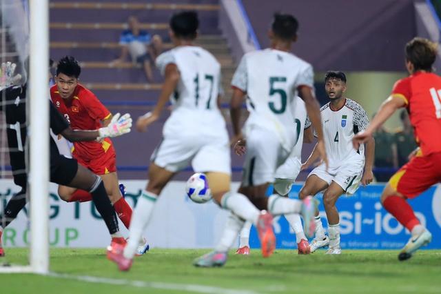 Báo chí Bangladesh ca ngợi U.23 Việt Nam tài năng, âu lo khi HLV bị ốm- Ảnh 1. Báo chí Bangladesh ca ngợi U.23 Việt Nam tài năng, âu lo khi HLV bị ốm- Ảnh 1.