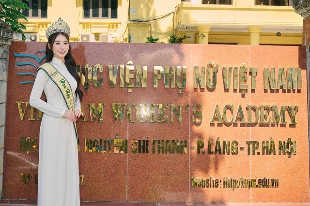 Mỹ nhân 19 tuổi đăng quang Hoa hậu Trái đất Việt Nam 2025 giờ ra sao?  - Ảnh 1.