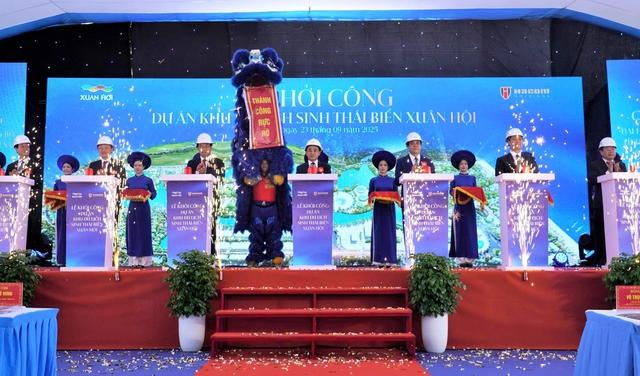 Khởi công dự án khu du lịch sinh thái biển gần 4.000 Tỉ đồng tại Hà Tĩnh - Ảnh 1. Khởi công dự án khu du lịch sinh thái biển gần 4.000 Tỉ đồng tại Hà Tĩnh - Ảnh 1.
