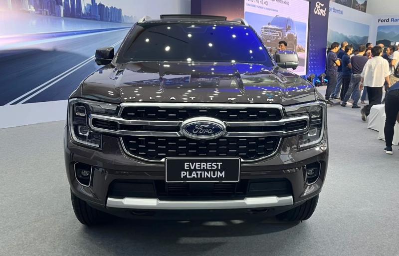 10 ô tô động cơ xăng, dầu bán chạy nhất tháng 8.2025: Xe Toyota áp đảo - Ảnh 4.