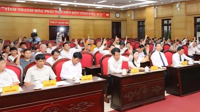 Ông Lại Thế Nguyên và ông Đỗ Minh Tuấn về hưu trước tuổi- Ảnh 1. Ông Lại Thế Nguyên và ông Đỗ Minh Tuấn về hưu trước tuổi- Ảnh 1.