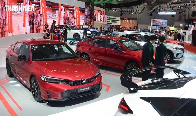Người Việt tăng mua sắm ô tô MPV 7 chỗ, doanh số sedan tiếp tục giảm - Ảnh 2.
