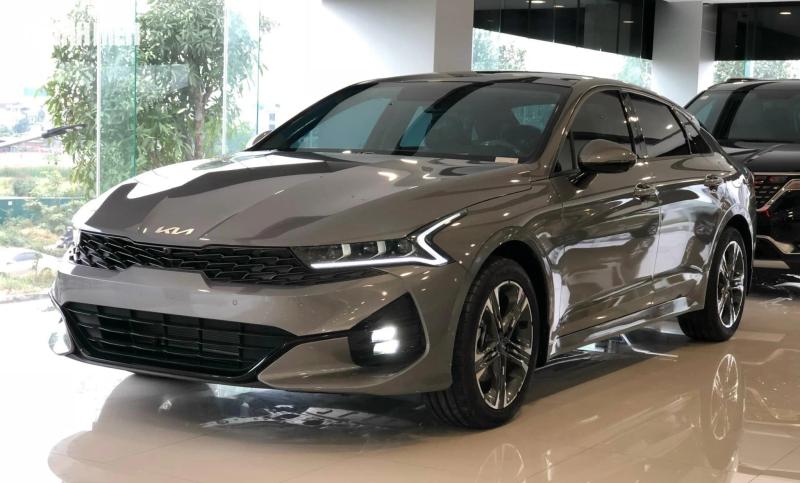 10 ô tô bán ít nhất Việt Nam tháng 8.2025: Honda Accord dẫn đầu, Innova góp mặt - Ảnh 6.