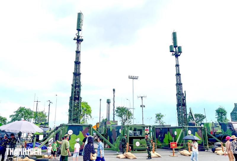 'Mắt thần' V-Elint 18 Việt Nam sản xuất: 'Bắt' máy bay tàng hình, trinh sát hàng trăm km- Ảnh 1.