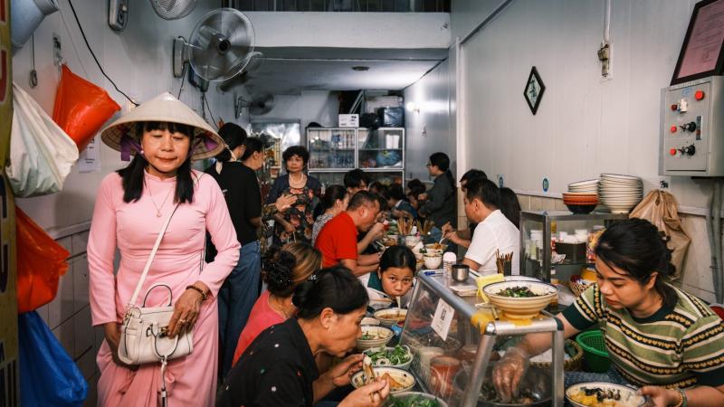 Tạp chí Mỹ gợi ý 9 điều tuyệt nhất du khách nên làm ở Hà Nội- Ảnh 1. Tạp chí Mỹ gợi ý 9 điều tuyệt nhất du khách nên làm ở Hà Nội- Ảnh 1.