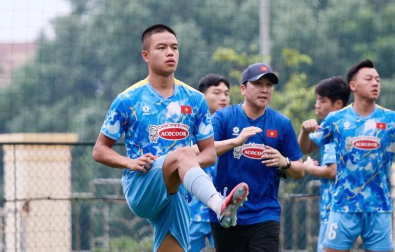 Còn cơ hội nào cho cầu thủ Việt kiều Trần Thành Trung, khoác áo U.23 Việt Nam thêm mấy năm?- Ảnh 1.