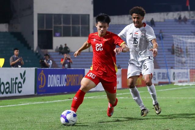 HLV Kim Sang-sik mong ngóng V-League tái xuất, vì một loạt lý do đặc biệt này… - Ảnh 2. HLV Kim Sang-sik mong ngóng V-League tái xuất, vì một loạt lý do đặc biệt này… - Ảnh 2.