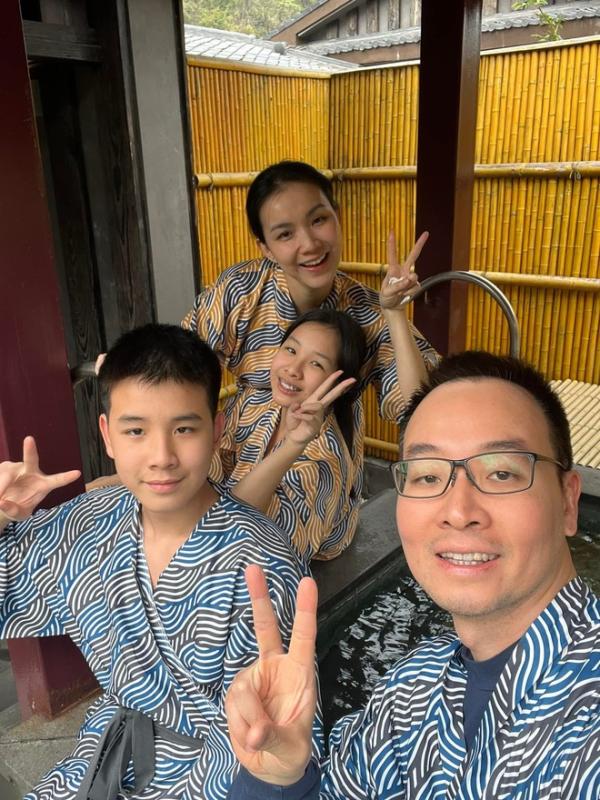 Nhan sắc hoa hậu Thùy Lâm ở tuổi 38 - Ảnh 2.