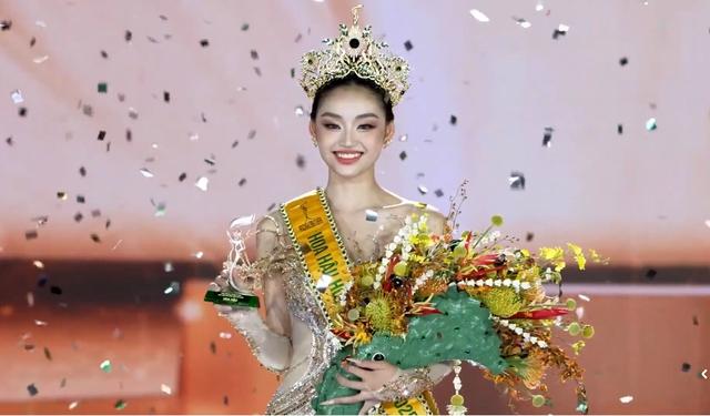 Nguyễn Thị Yến Nhi đăng quang Miss Grand Vietnam 2025 - Ảnh 1.