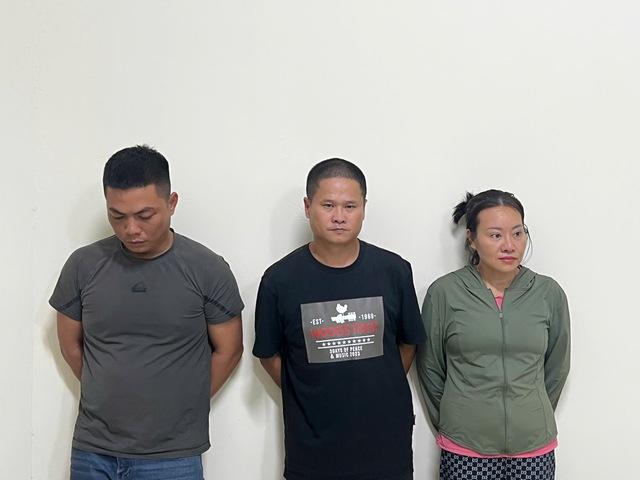 Bắt 3 người xả chất thải bể phốt xuống sông Tô Lịch- Ảnh 1. Bắt 3 người xả chất thải bể phốt xuống sông Tô Lịch- Ảnh 1.