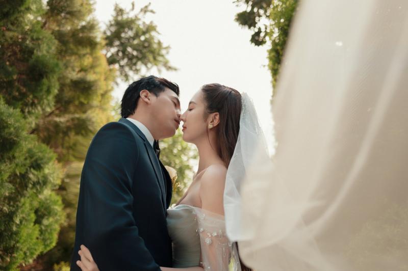 Hồ Quang Hiếu và Tuệ Như: Bộ ảnh cưới lãng mạn trước thềm hôn lễ - Ảnh 8.
