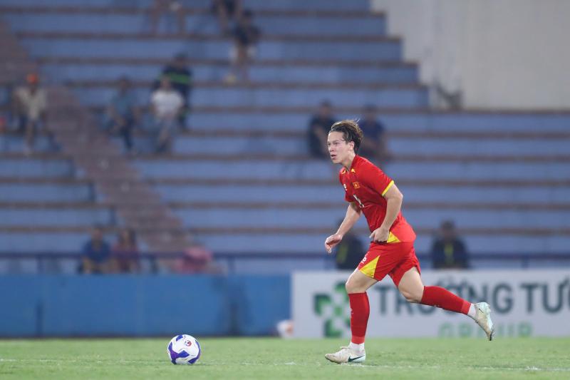 Lê Viktor đi vào lịch sử, xúc động với bàn đầu tiên cho U.23 Việt Nam- Ảnh 1. Lê Viktor đi vào lịch sử, xúc động với bàn đầu tiên cho U.23 Việt Nam - Ảnh 1.