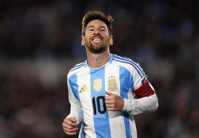 Messi gây sốc tranh cử chủ tịch CLB Barcelona, hạ bệ triều đại Laporta nhiều nợ nần?- Ảnh 1.