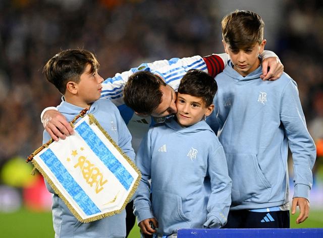 Messi gửi thông điệp đầy ẩn ý, David Beckham mừng ra mặt- Ảnh 1. Messi gửi thông điệp đầy ẩn ý, David Beckham mừng ra mặt- Ảnh 1.