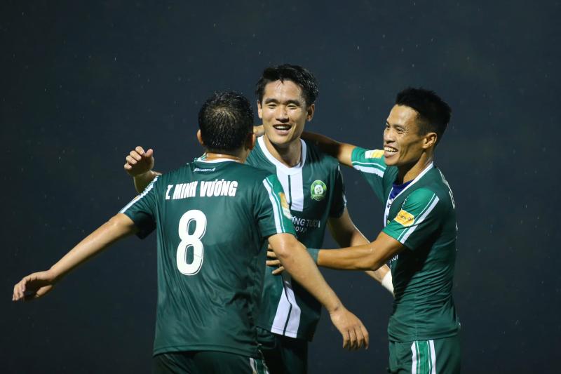 Hết cảnh 'dành cả thanh xuân để trụ hạng', Minh Vương tự tin lên V-League cùng Công Phượng- Ảnh 3.