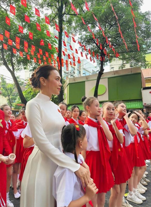 Màn hòa giọng của Mỹ Tâm, Phương Mỹ Chi ‘gây sốt’ - Ảnh 2.
