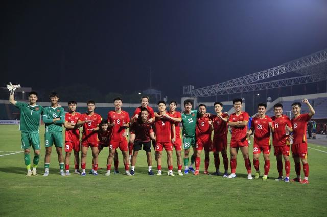 Báo chí Bangladesh ca ngợi U.23 Việt Nam tài năng, âu lo khi HLV bị ốm- Ảnh 4. Báo chí Bangladesh ca ngợi U.23 Việt Nam tài năng, âu lo khi HLV bị ốm- Ảnh 4.