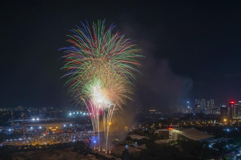 'Biển người' xem pháo hoa mừng 80 năm Quốc khánh 2.9- Ảnh 6.