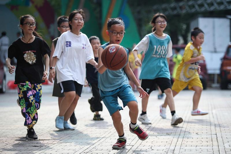 Bao giờ tầm vóc người Việt Nam được cải thiện: Thiếu kinh phí nghiêm trọng- Ảnh 2. Bao giờ tầm vóc người Việt Nam được cải thiện: Thiếu kinh phí nghiêm trọng- Ảnh 2.