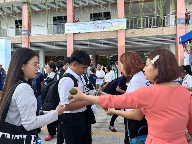 Sinh viên không cần mua đồ ăn sáng nhờ chương trình ý nghĩa từ các cô giáo - Ảnh 6.