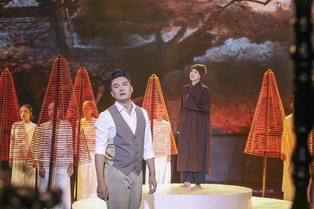 Cựu tiếp viên hàng không hát 'Lan và Điệp' gây chú ý ở 'Tình bolero' - Ảnh 1.