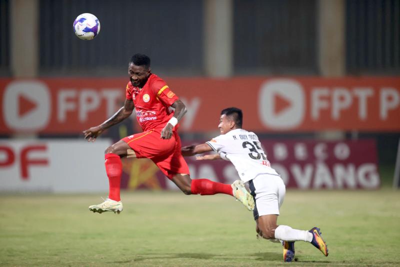 U.23 Việt Nam tỏa sáng, PVF-CAND và Đà Nẵng rượt đuổi tỷ số cực gay cấn: 4 bàn chia đều! - Ảnh 4. U.23 Việt Nam tỏa sáng, PVF-CAND và Đà Nẵng rượt đuổi tỷ số cực gay cấn: 4 bàn chia đều! - Ảnh 4.