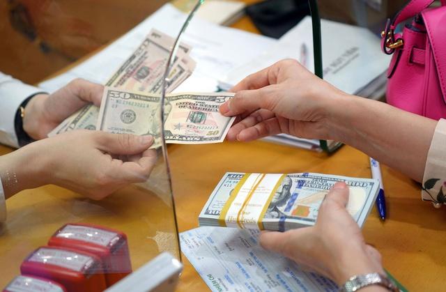 Giá USD hôm nay 23.9.2025: Ngân hàng đồng loạt tăng giá mua vào- Ảnh 1. Giá USD hôm nay 23.9.2025: Ngân hàng đồng loạt tăng giá mua vào- Ảnh 1.
