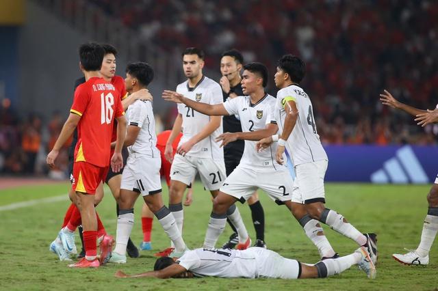 Vì HCV SEA Games 33, bóng đá Indonesia dừng mọi giải VĐQG: Ưu tiên cầu thủ U.21- Ảnh 1.