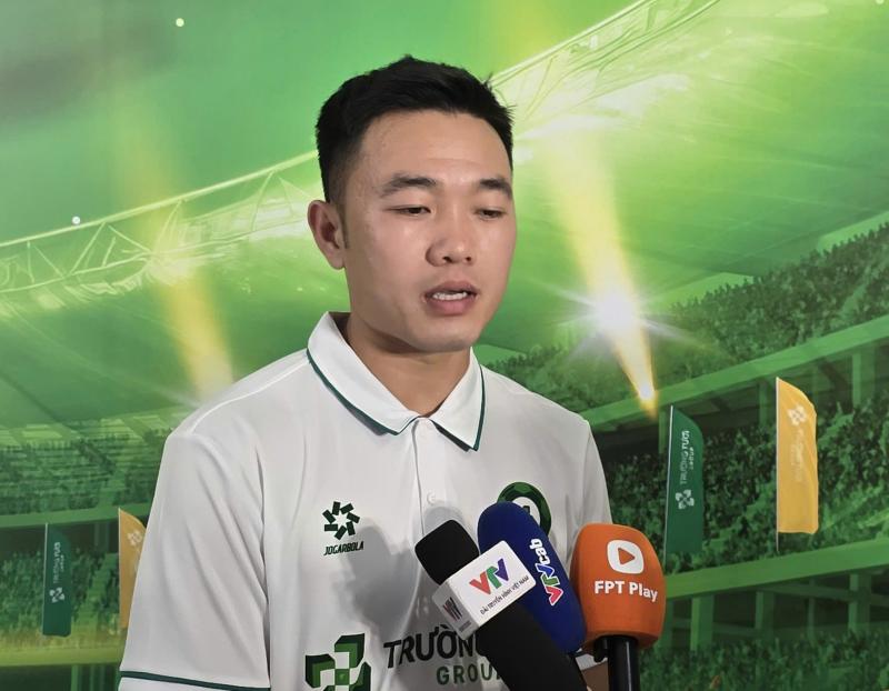 Xuân Trường lần đầu nói lời gan ruột về Công Phượng, Minh Vương: Muốn Trường Tươi Đồng Nai chiến thắng!- Ảnh 1. Xuân Trường lần đầu nói lời gan ruột về Công Phượng, Minh Vương: Muốn Trường Tươi Đồng Nai chiến thắng!- Ảnh 1.