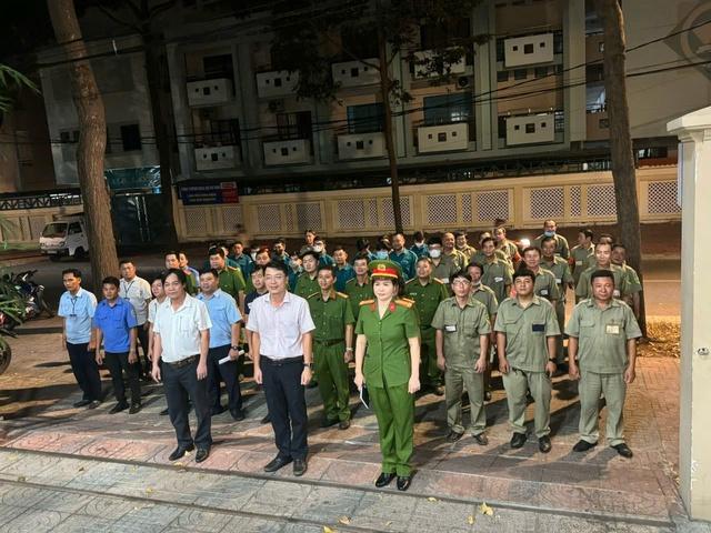 Giữ Tổ quốc bình yên: Nữ phó trưởng Công an phường Vũng Tàu trách nhiệm với dân
- Ảnh 2. Giữ Tổ quốc bình yên: Nữ phó trưởng Công an phường Vũng Tàu trách nhiệm với dân
- Ảnh 2.