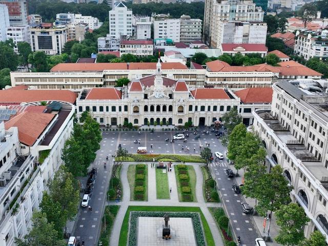 TP.HCM không bán trụ sở nhà, đất dôi dư sau sáp nhập - Ảnh 1.