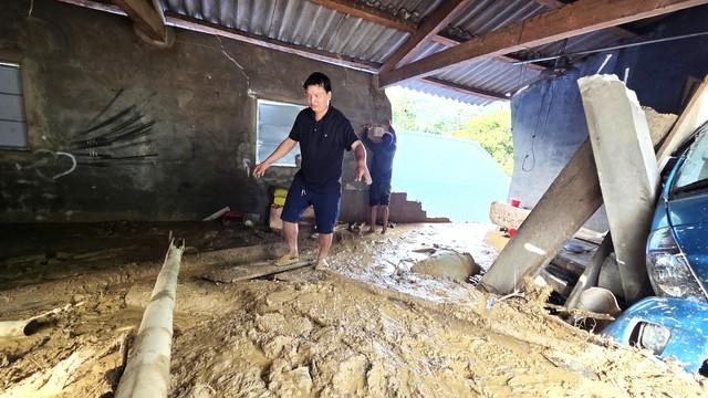 Ban bố tình huống khẩn cấp về thiên tai 2 xã miền núi ở Thanh Hóa- Ảnh 2. Ban bố tình huống khẩn cấp về thiên tai 2 xã miền núi ở Thanh Hóa- Ảnh 2.