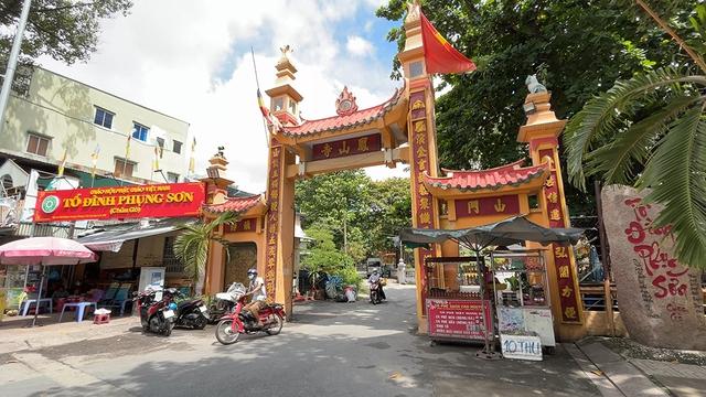 Cội bạch mai cổ thụ trăm tuổi và những câu chuyện Kỳ diệu tại chùa Gò - Ảnh 1. Cội bạch mai cổ thụ trăm tuổi và những câu chuyện Kỳ diệu tại chùa Gò - Ảnh 1.