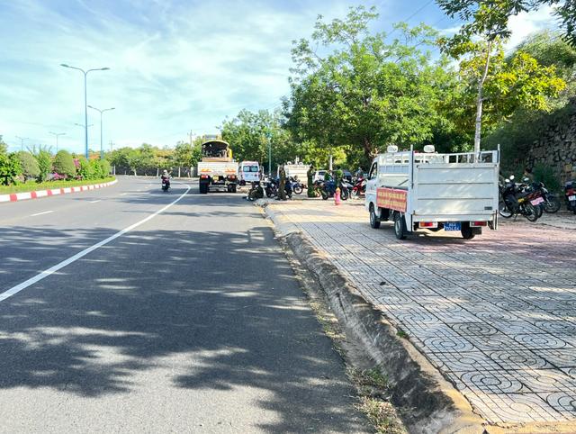 UBND P . Mũi Né cưỡng chế đất công lấn chiếm của ông Lại Thiện Phước - Ảnh 1.