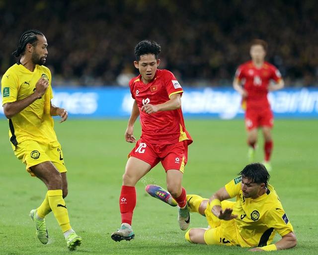 Bóng đá Malaysia trước giờ G: Đội tuyển Việt Nam cũng nín thở chờ đợi- Ảnh 1.