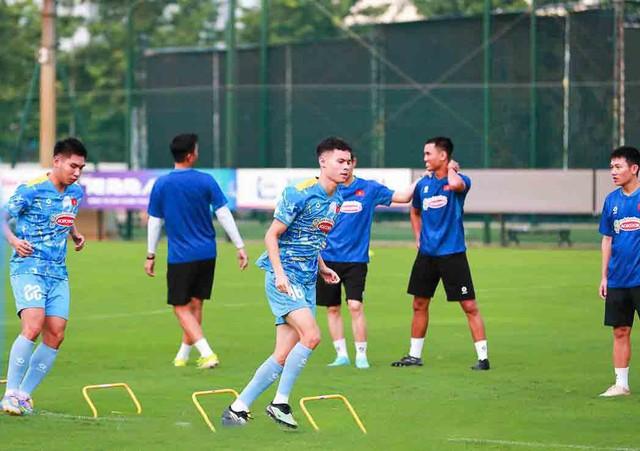 Lịch thi đấu mới nhất U.23 Việt Nam - Qatar: Chờ cầu thủ Việt kiều lên tiếng- Ảnh 1. Lịch thi đấu mới nhất U.23 Việt Nam - Qatar: Chờ cầu thủ Việt kiều lên tiếng- Ảnh 1.