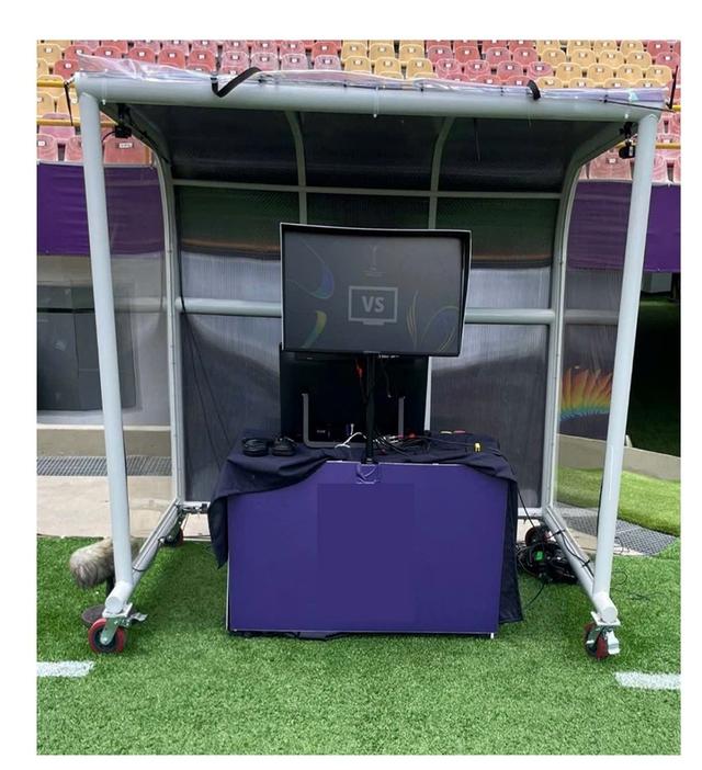'Độc lạ' công nghệ cực mới của FIFA: Nhìn giống VAR mà không phải, Huỳnh Như được trải nghiệm đầu tiên- Ảnh 1. 'Độc lạ' công nghệ cực mới của FIFA: Nhìn giống VAR mà không phải, Huỳnh Như được trải nghiệm đầu tiên- Ảnh 1.