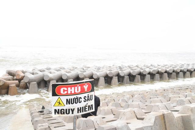 Chủ tịch UBND tỉnh Quảng Ngãi nhấn mạnh không để hạ du no nước khi mưa lớn - Ảnh 2. Chủ tịch UBND tỉnh Quảng Ngãi nhấn mạnh không để hạ du no nước khi mưa lớn - Ảnh 2.