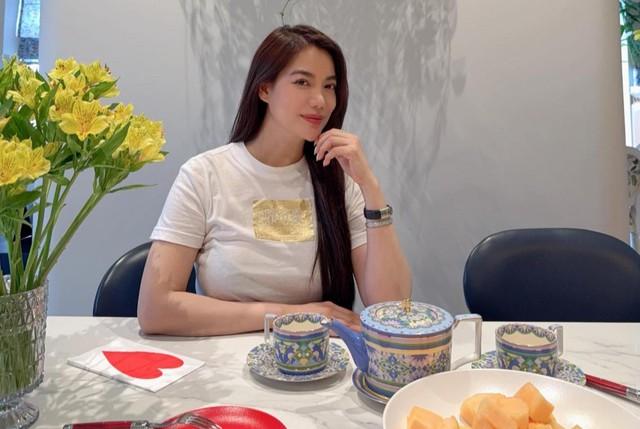 Trương Ngọc Ánh trẻ trung, quyến rũ ở tuổi U.50- Ảnh 10. Trương Ngọc Ánh trẻ trung, quyến rũ ở tuổi U.50- Ảnh 10.