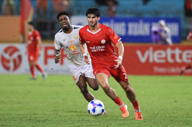 Nảy lửa vòng 6 V-League: Công cường đấu thủ chắc, ngôi đầu sẽ thuộc về...- Ảnh 2. Nảy lửa vòng 6 V-League: Công cường đấu thủ chắc, ngôi đầu sẽ thuộc về...- Ảnh 2.
