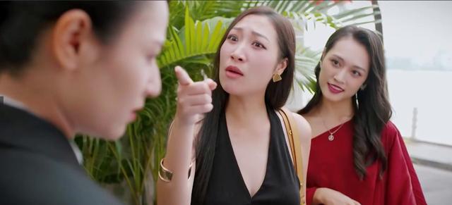 Màn đánh ghen gây ức chế trong Gió ngang khoảng trời xanh khiến khán giả phẫn nộ - Ảnh 3.