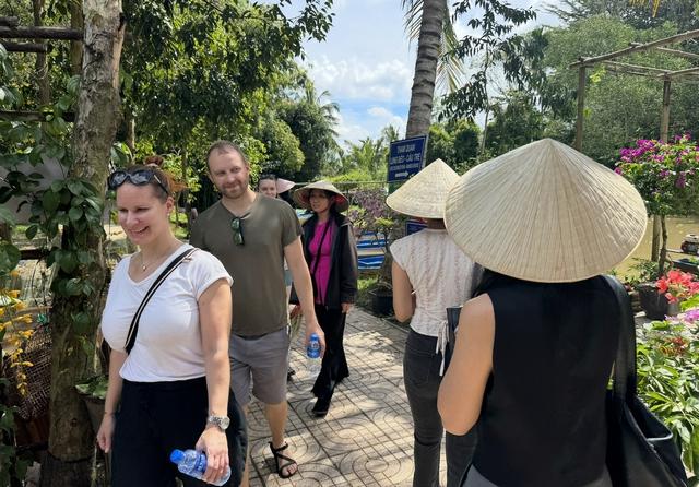 Du lịch cần làm gì để cán đích 25 triệu lượt khách quốc tế ?- Ảnh 1. Du lịch cần làm gì để cán đích 25 triệu lượt khách quốc tế ?- Ảnh 1.