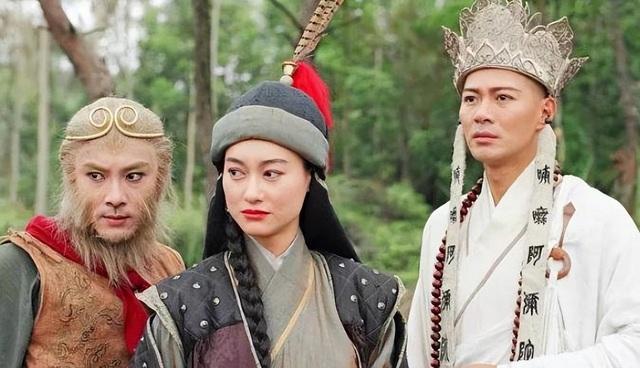 'Đường Tăng' Giang Hoa chật vật xuống phố mưu sinh - Ảnh 1.